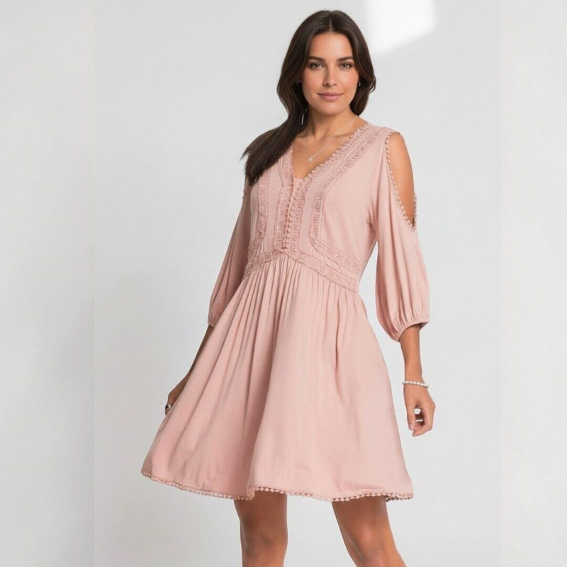 Maigi rozā kleita, izmērs L/XL, BodyFlirt