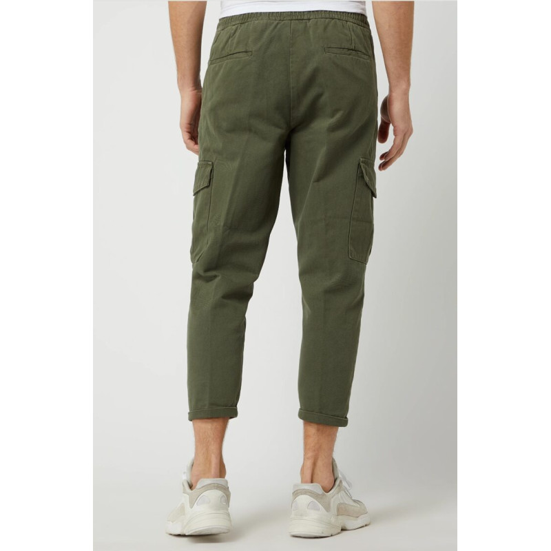 Rebel green jeans, size M