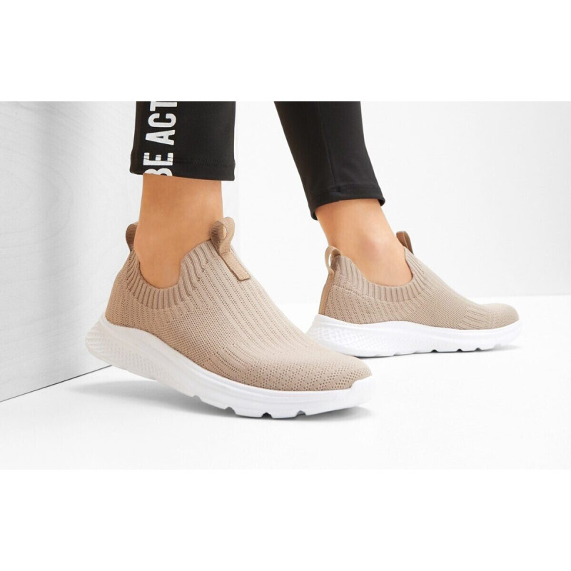 BPC collection textile sports shoes, size 39
